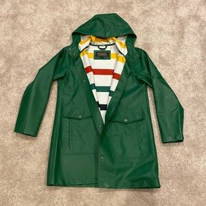 Pendleton Surrey Raincoat